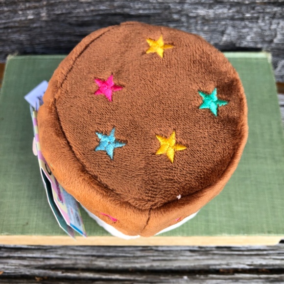 Squeezamals Peta Marshmallow Series 2 Desserts stuffed plush toy scented ©️2019 - Picture 6 of 13